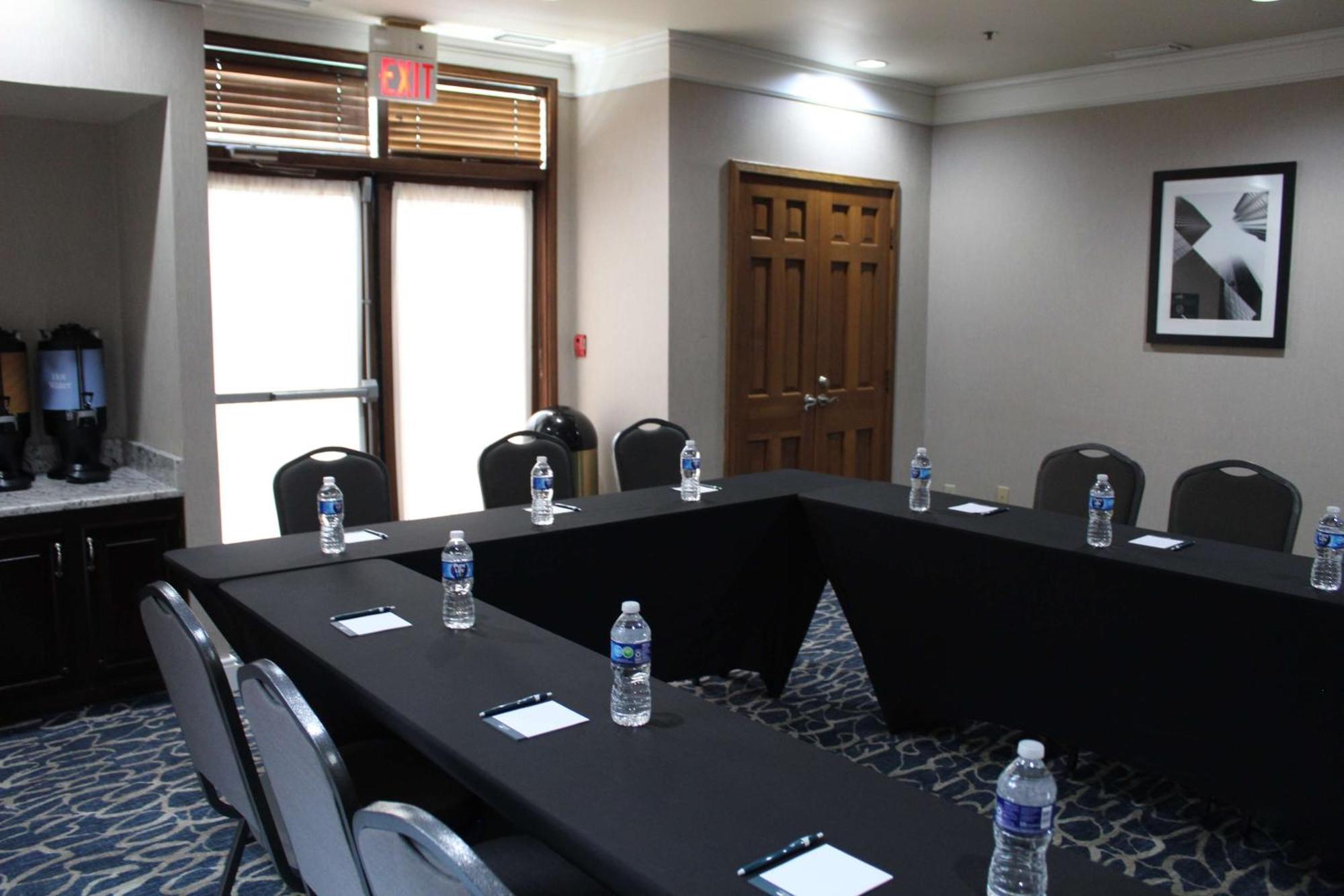 Hotel Homewood By Hilton Chicago -